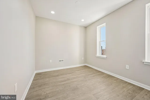 $319,900 | 914 South 54th Street, Philadelphia, PA 19143