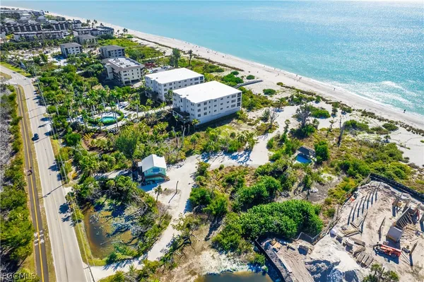 $2,800,000 | 2605 West Gulf Drive, Sanibel, FL 33957