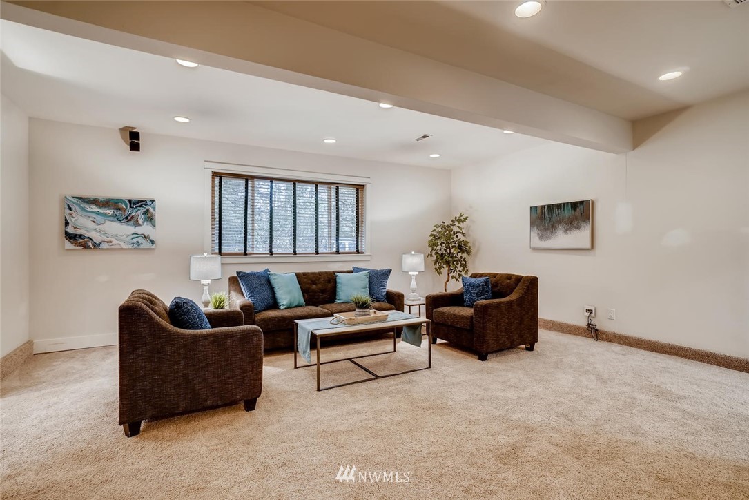 23016 Echo Lake Road Snohomish, WA 98296 - Photo 15 of 35 Gallery Image 15