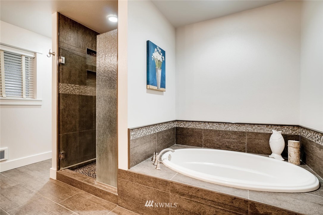 23016 Echo Lake Road Snohomish, WA 98296 - Photo 23 of 35 Gallery Image 23