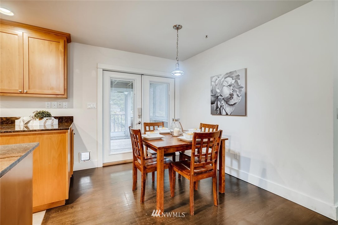 23016 Echo Lake Road Snohomish, WA 98296 - Photo 7 of 35 Gallery Image 7