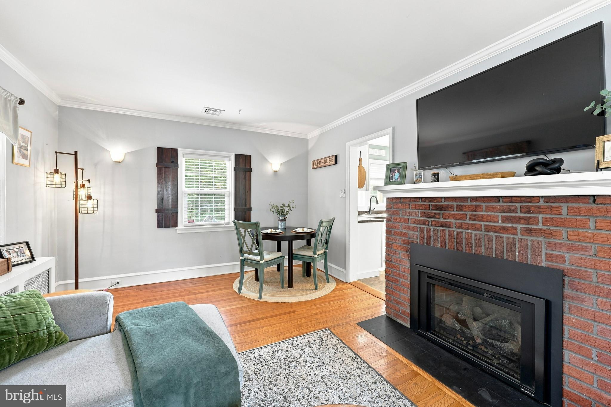 925 Gilbert Road Cheltenham, PA 19012 - Photo 6 of 25 Gallery Image 6