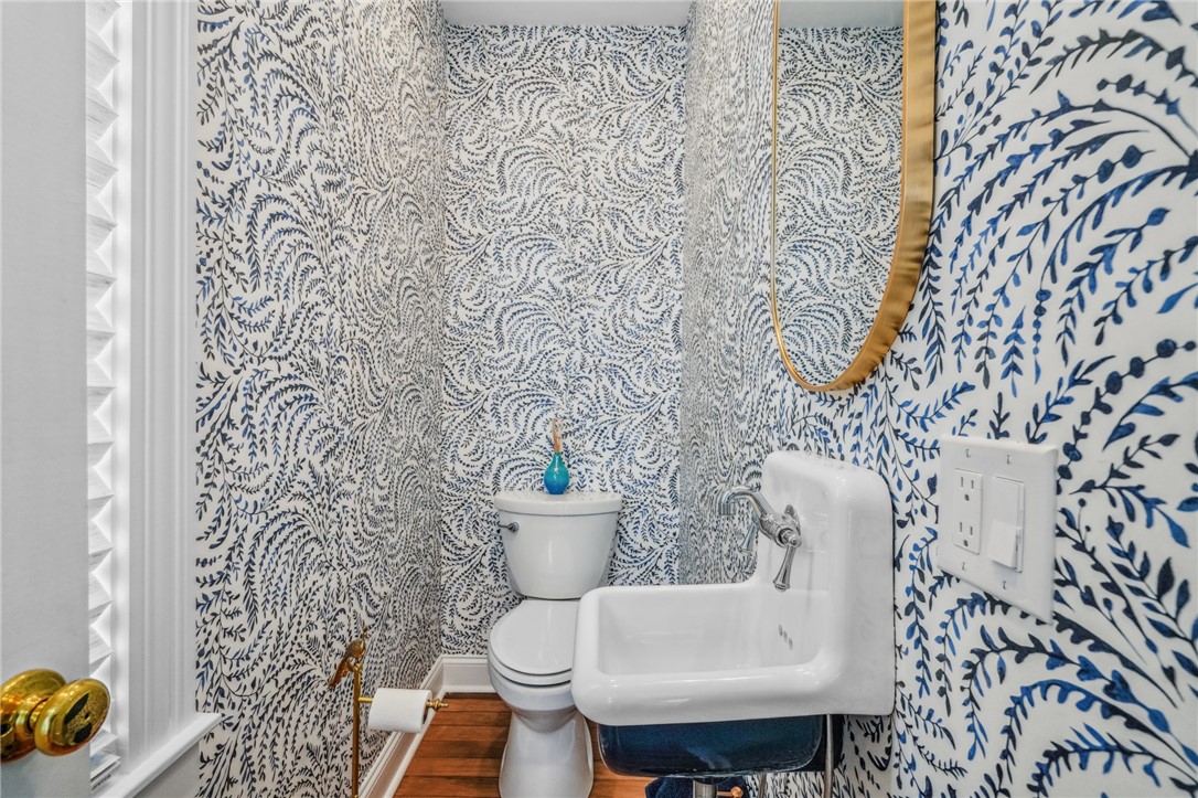 7 Atlantic Street Newport, RI 02840 - Photo 24 of 44