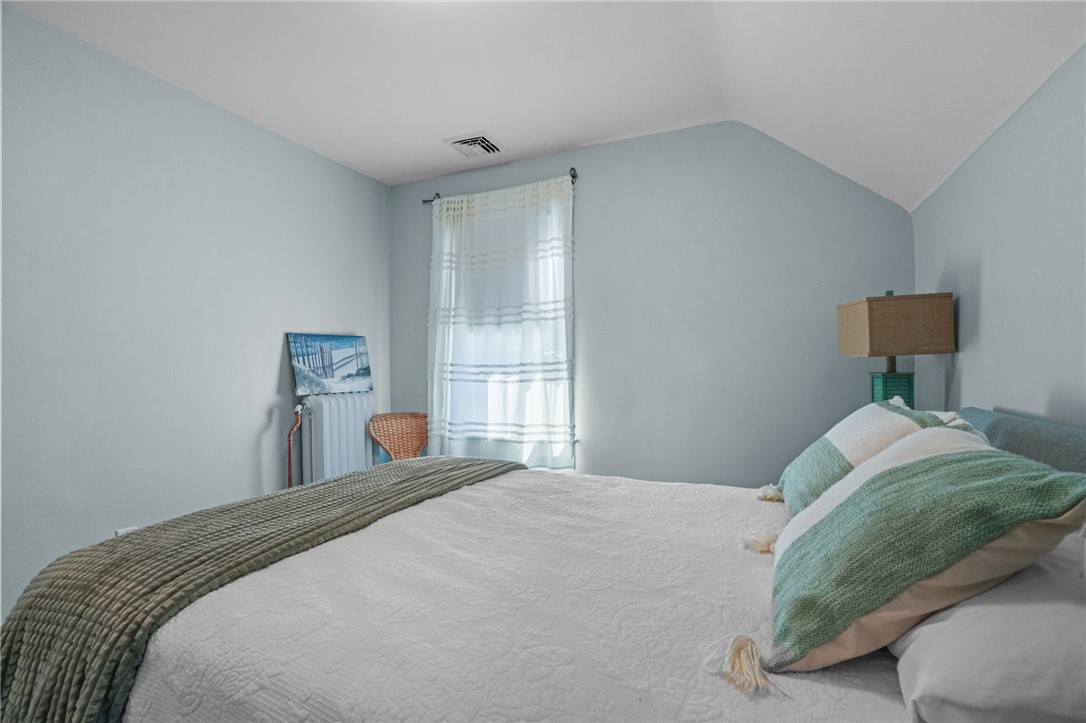 7 Atlantic Street Newport, RI 02840 - Photo 41 of 44