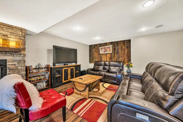 $849,950 | 1107 Belcroft Court, Roanoke, VA 24018