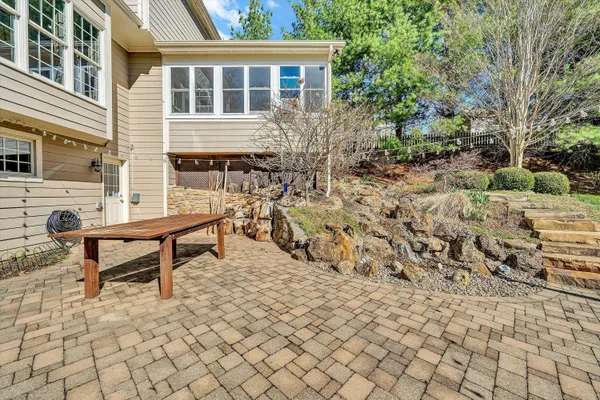 $849,950 | 1107 Belcroft Court, Roanoke, VA 24018