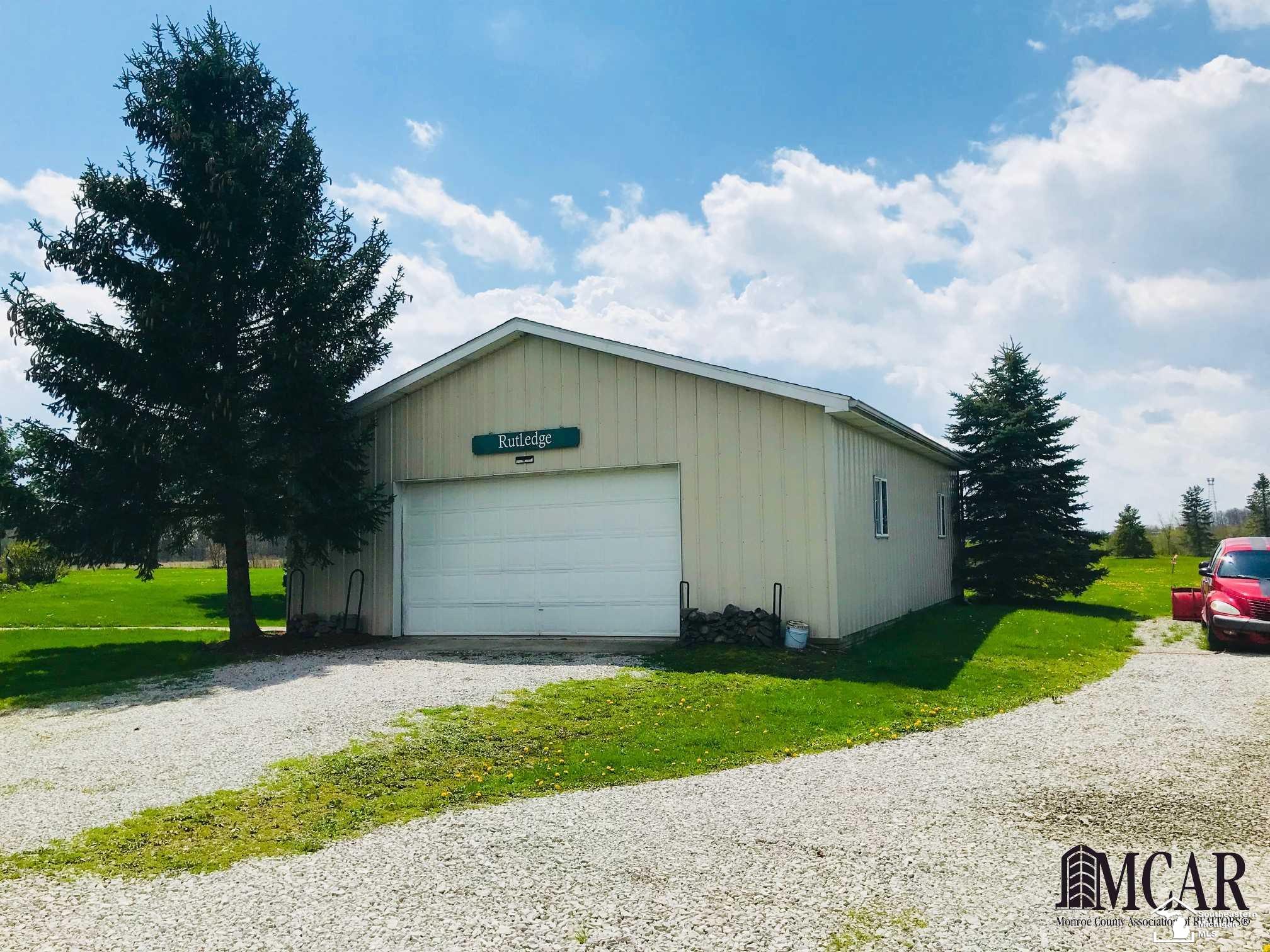 889 Yargerville Road Ida, MI 48140 - Photo 6 of 22 21444647-5.JPG