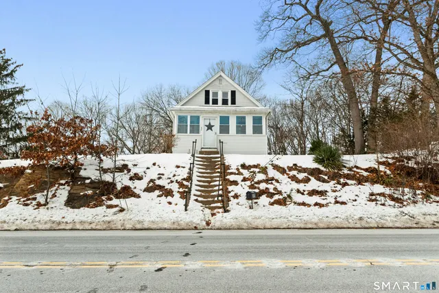 $297,000 | 300 South Main Street, Seymour, CT 06483