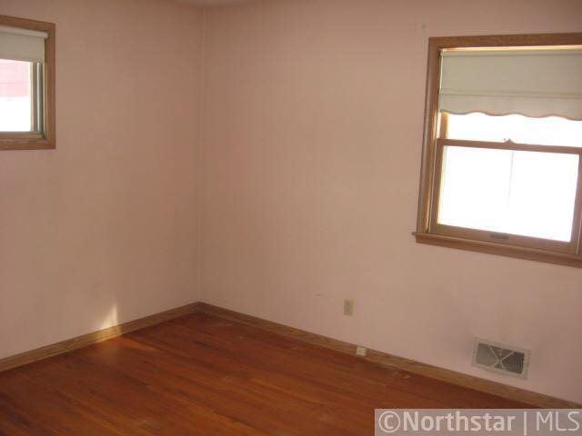 1570 Ruth Street North St. Paul, MN 55119 - Photo 8 of 9 Gallery Image 8