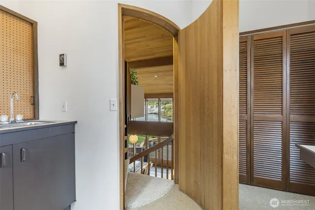 $1,350,000 | 2180 Cove Drive, Oak Harbor, WA 98277