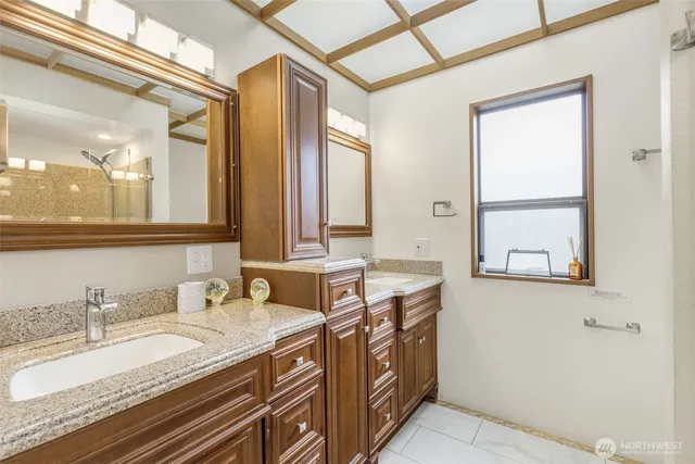 $1,350,000 | 2180 Cove Drive, Oak Harbor, WA 98277