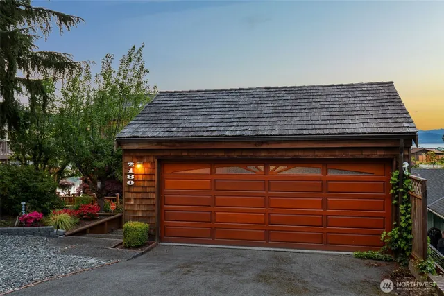 $1,350,000 | 2180 Cove Drive, Oak Harbor, WA 98277