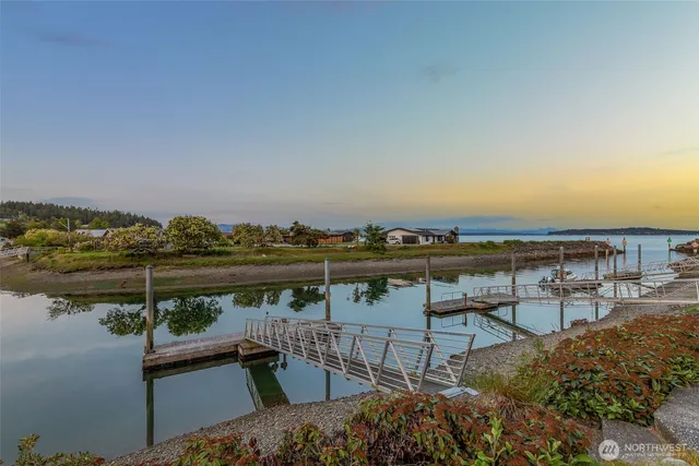 $1,350,000 | 2180 Cove Drive, Oak Harbor, WA 98277