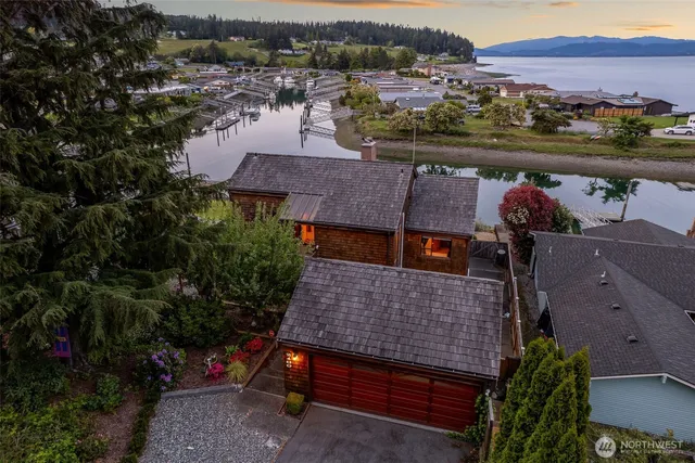 $1,350,000 | 2180 Cove Drive, Oak Harbor, WA 98277