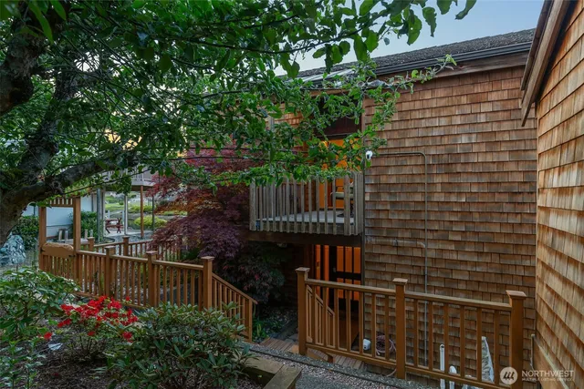 $1,350,000 | 2180 Cove Drive, Oak Harbor, WA 98277