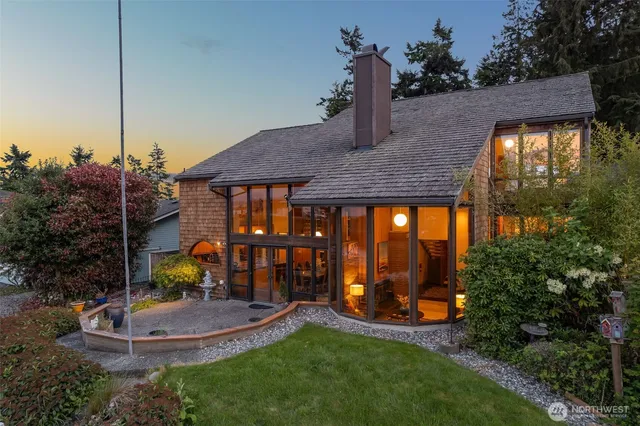 $1,350,000 | 2180 Cove Drive, Oak Harbor, WA 98277