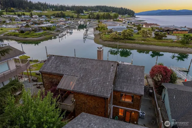 $1,350,000 | 2180 Cove Drive, Oak Harbor, WA 98277