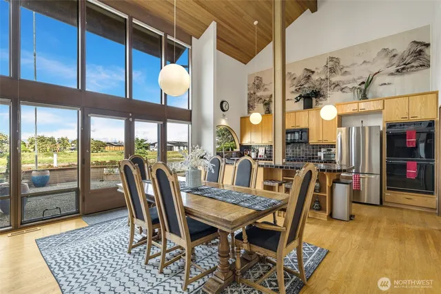 $1,350,000 | 2180 Cove Drive, Oak Harbor, WA 98277