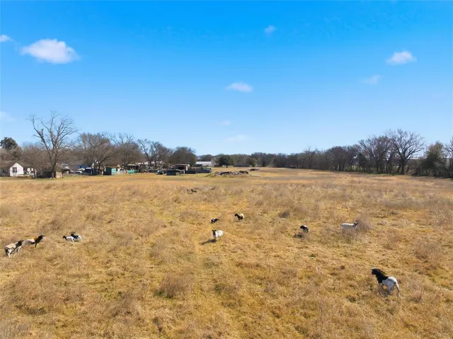 $325,000 | 2801 Old Marlin Road, Waco, TX 76705