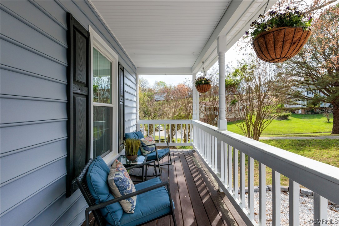 9742 Snowhill Road North Chesterfield, VA 23235 - Photo 3 of 29 Gallery Image 3