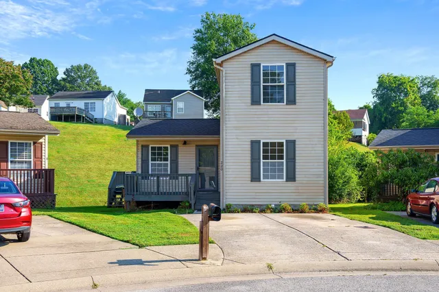 $299,900 | 220 Brittany Park Circle, Antioch, TN 37013