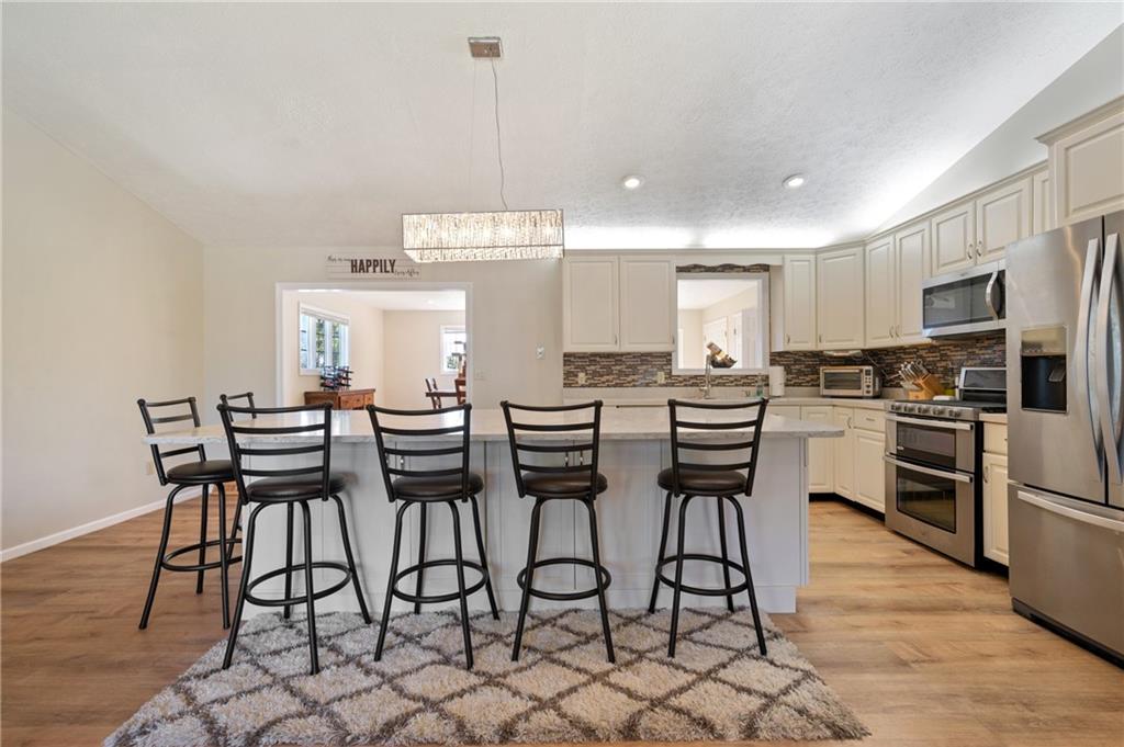 801 Wible Run Road Pittsburgh, PA 15209 - Photo 4 of 25 Gallery Image 4