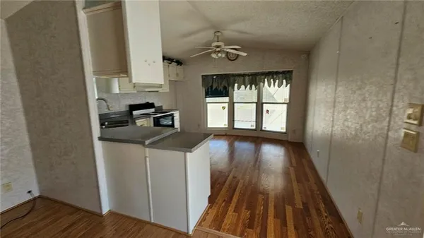 $775 | 2408 Meadowlark Street, Palmview, TX 78572
