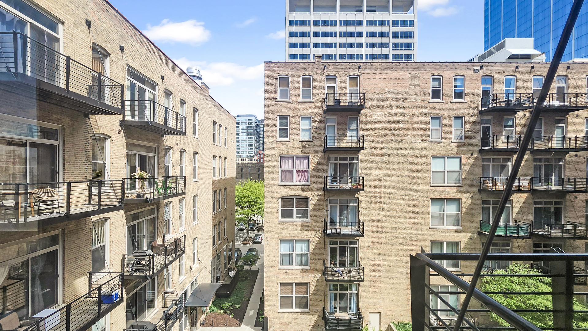 420 South Clinton Street, Unit 401 Chicago, IL 60607 - Photo 21 of 26