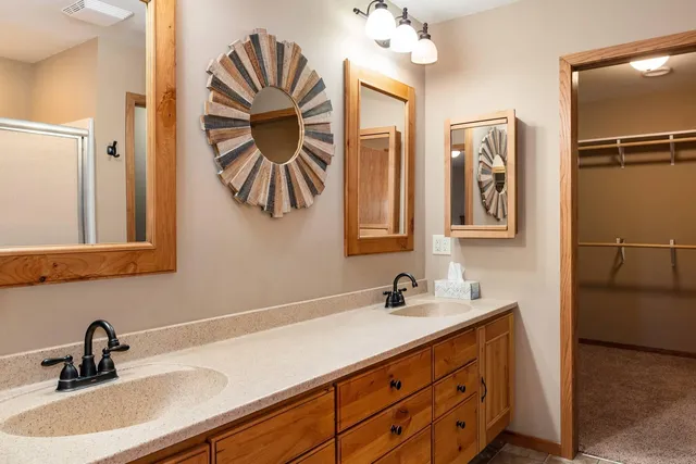 $399,000 | 552 7th Avenue Southeast, Mayville, ND 58257