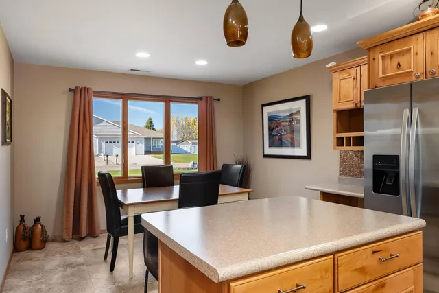 $399,000 | 552 7th Avenue Southeast, Mayville, ND 58257