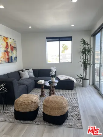 $4,000 | 124 South Croft Avenue, Los Angeles, CA 90048