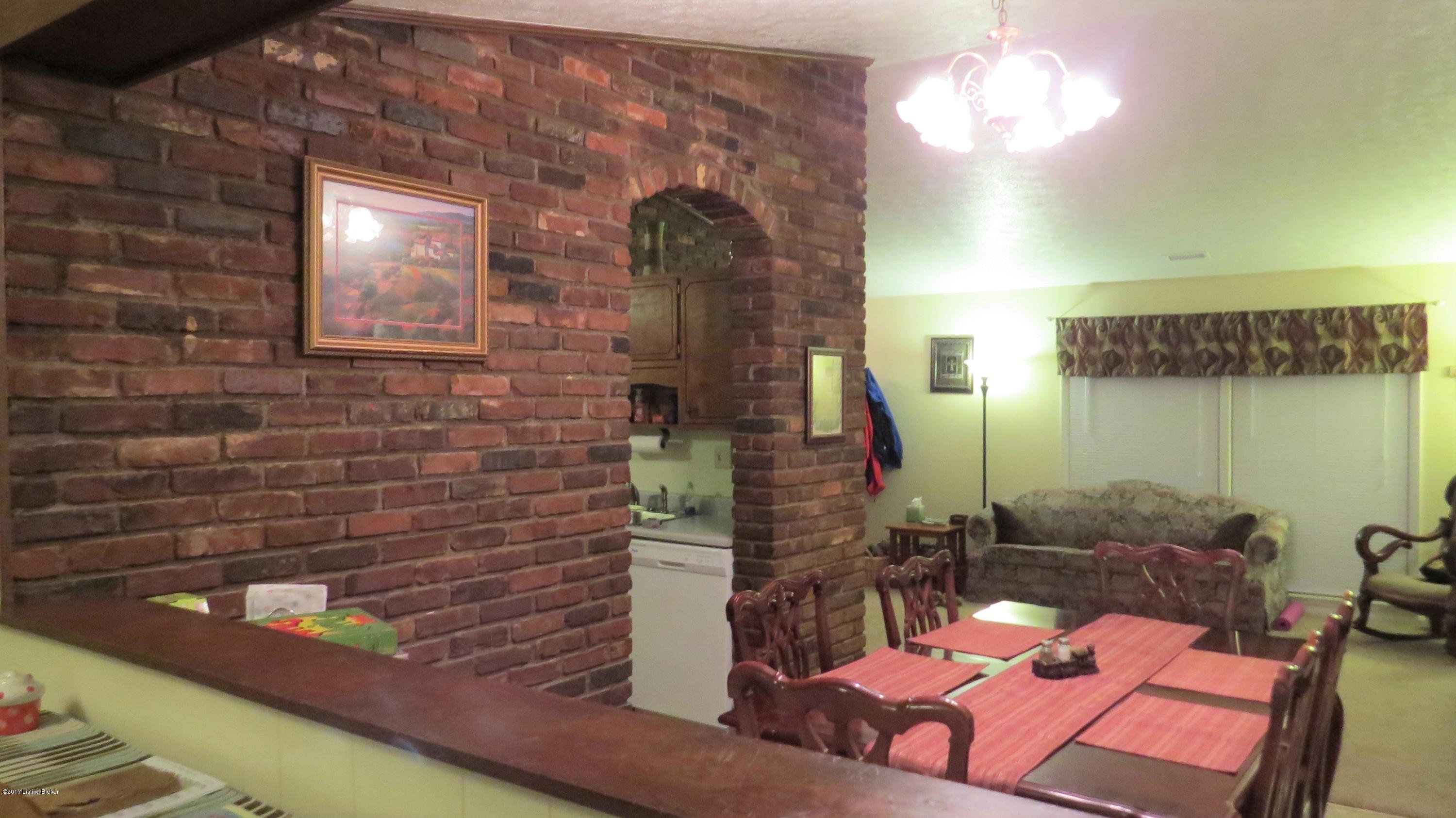 6809 Fernview Road Louisville, KY 40291 - Photo 7 of 29 Fernview 2017 043
