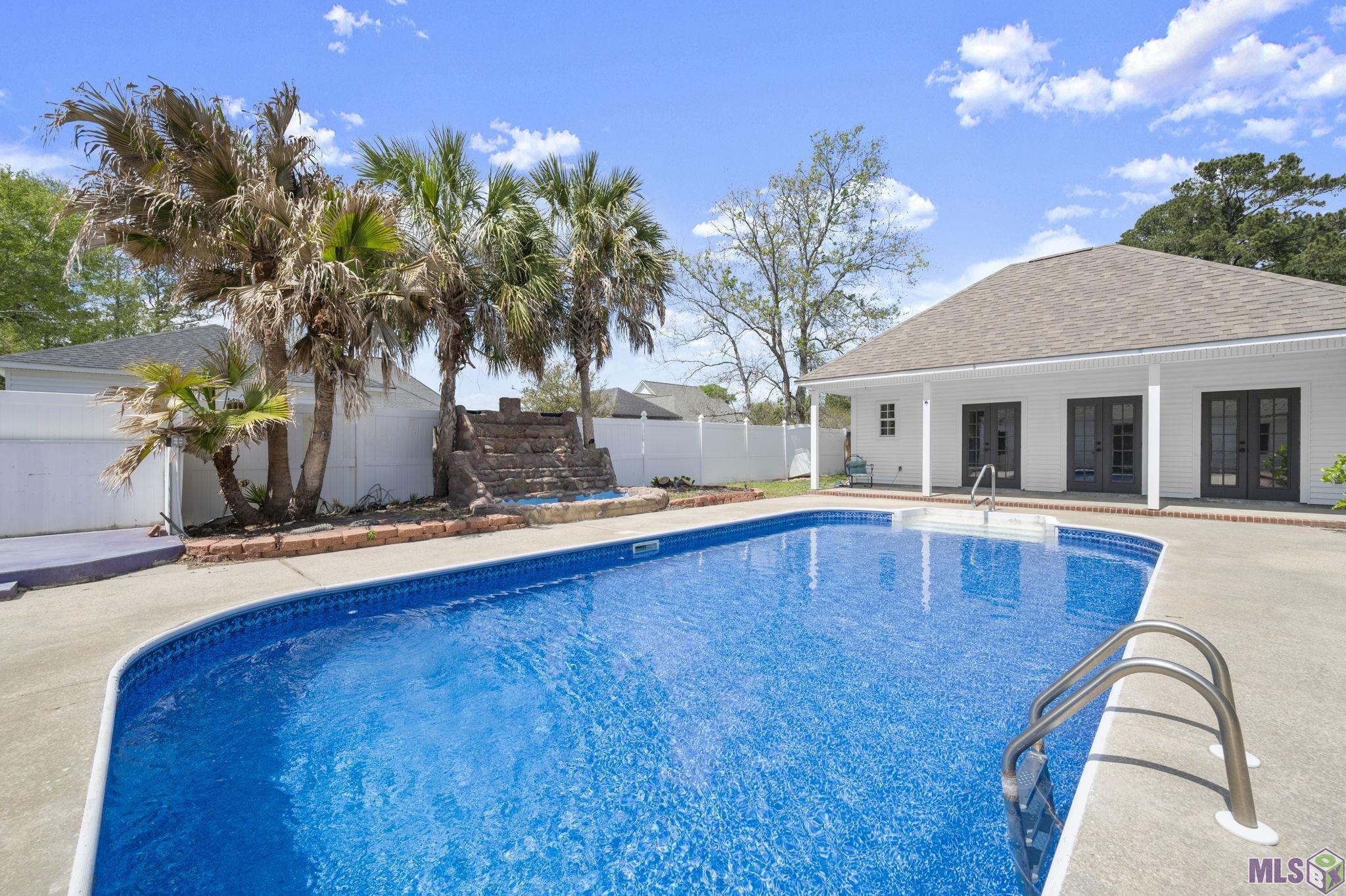 32787 Duff Road Walker, LA 70785 - Photo 15 of 29 Pool