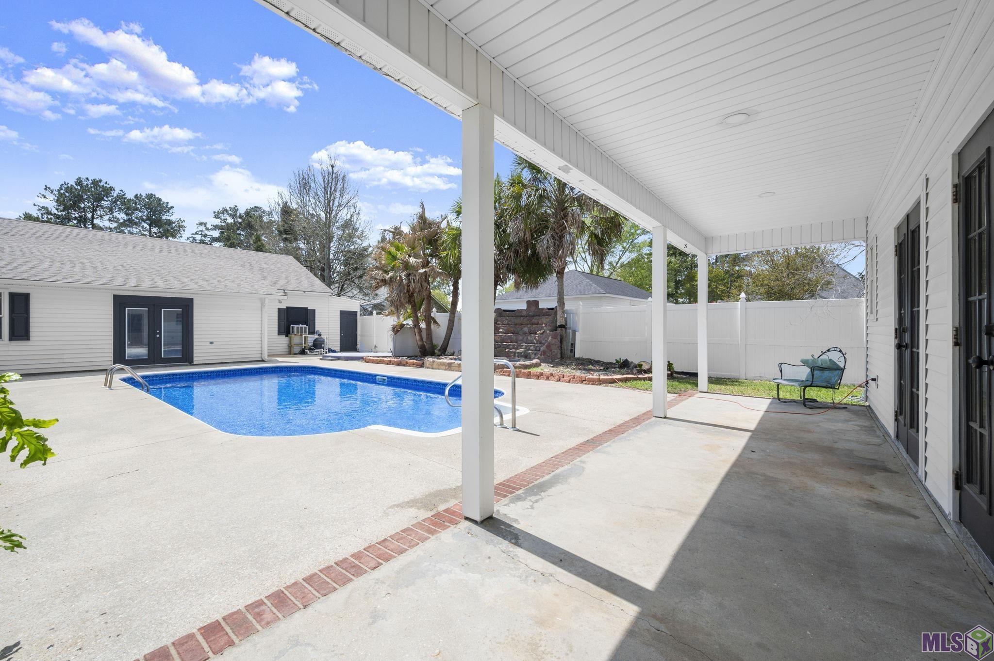 32787 Duff Road Walker, LA 70785 - Photo 18 of 29 Pool House Porch