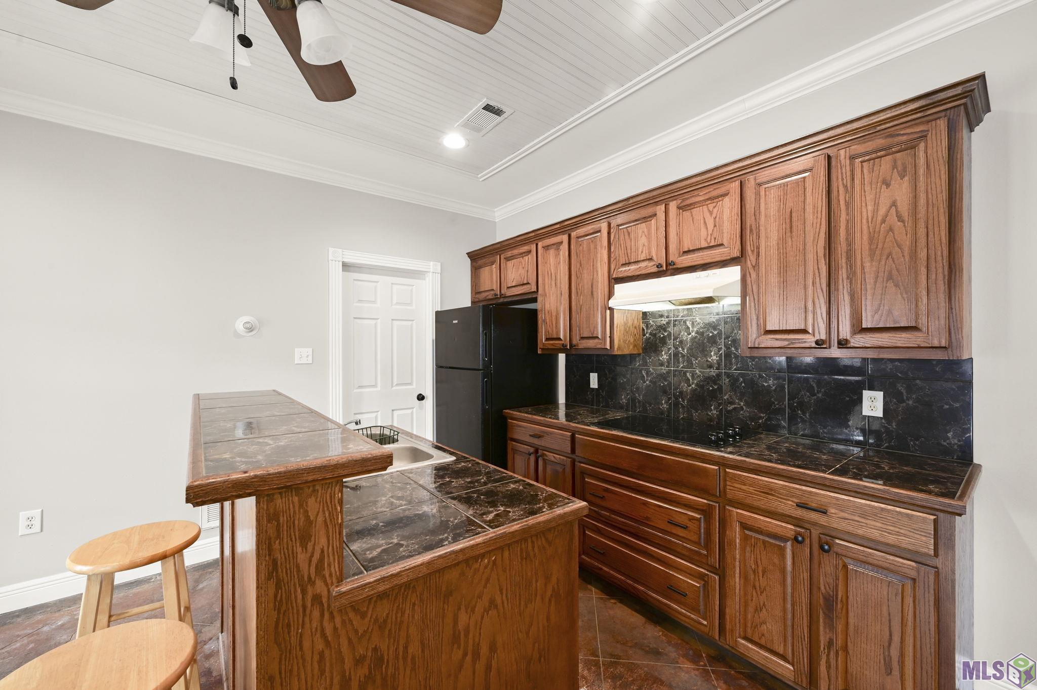 32787 Duff Road Walker, LA 70785 - Photo 19 of 29 Kitchen in Pool House