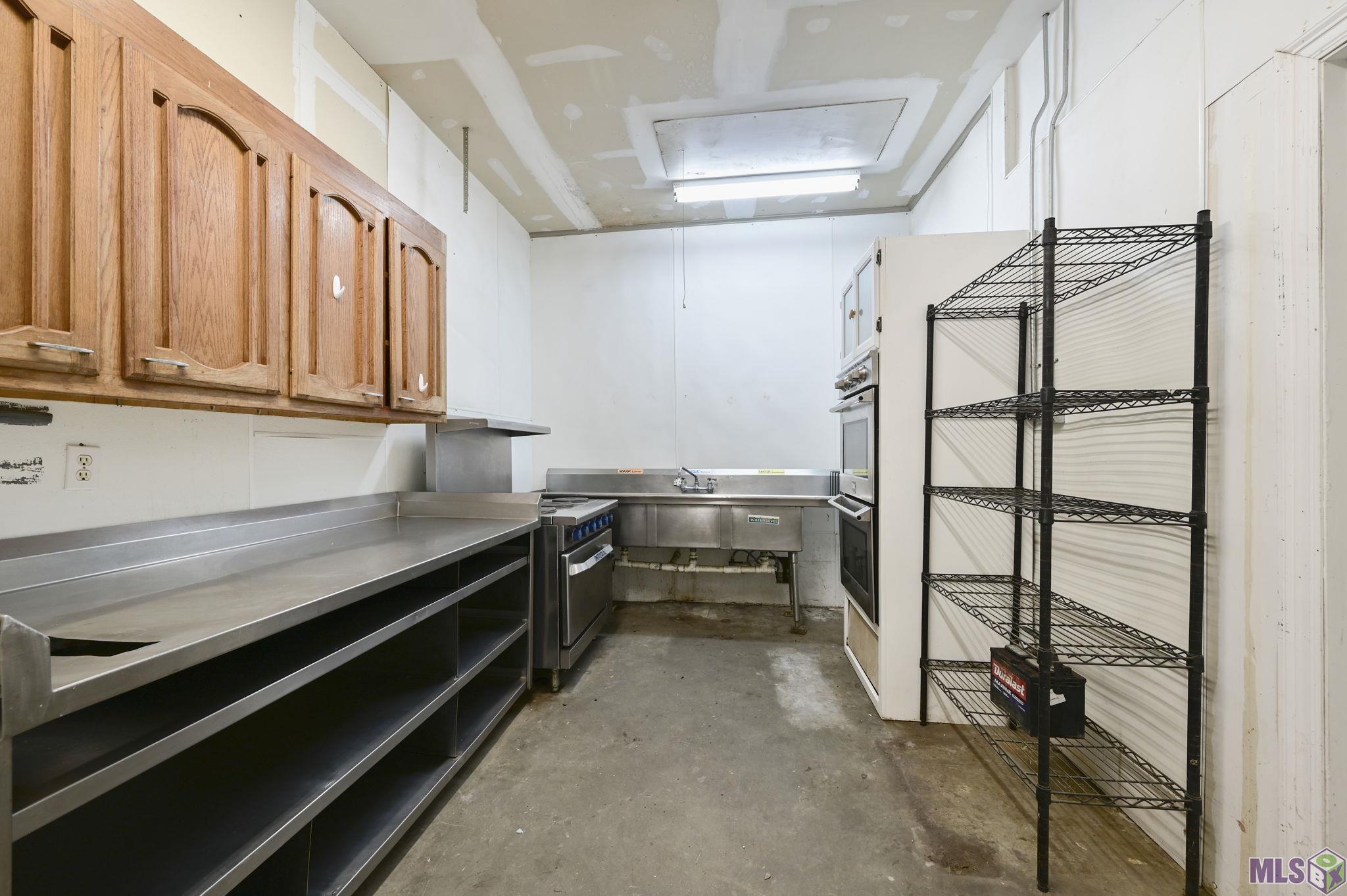 32787 Duff Road Walker, LA 70785 - Photo 28 of 29 Catering Kitchen