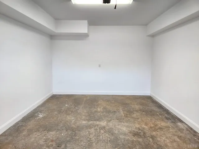 an empty room with a empty space