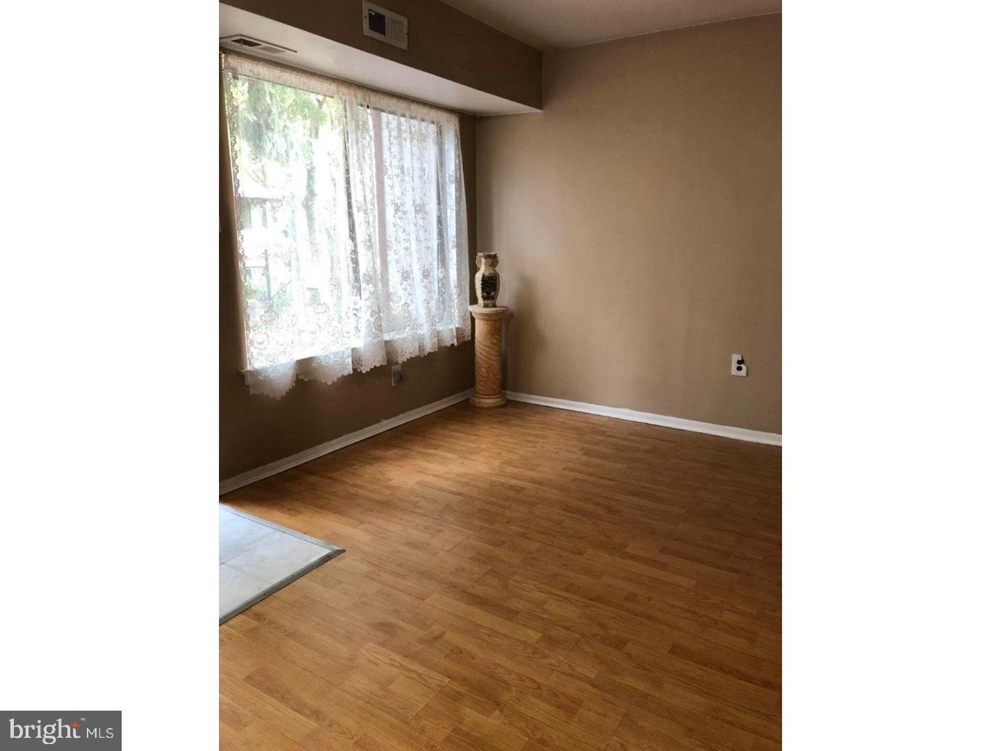 404 Timber Creek Road Lindenwold, NJ 08021 - Photo 2 of 12