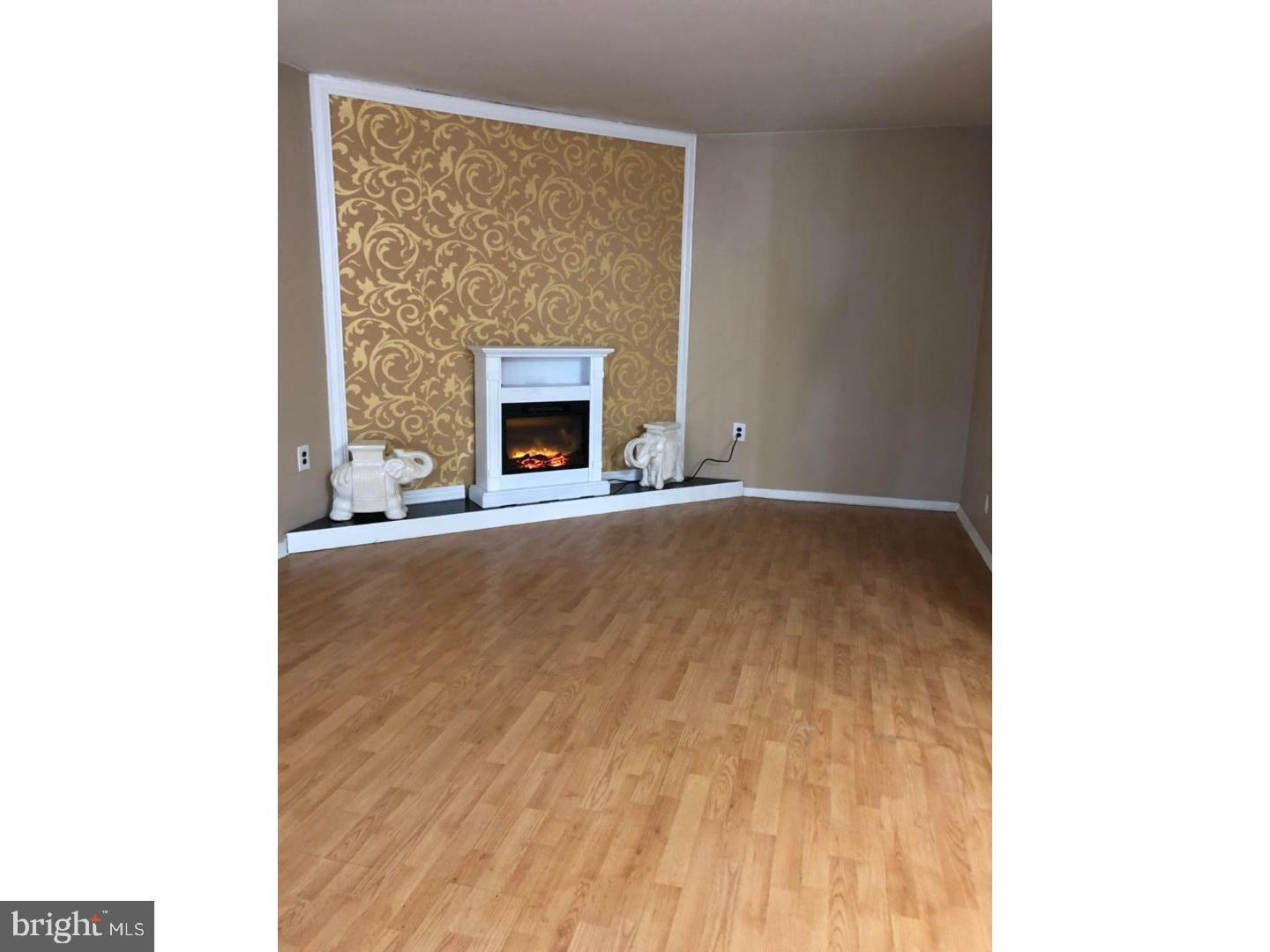 404 Timber Creek Road Lindenwold, NJ 08021 - Photo 3 of 12