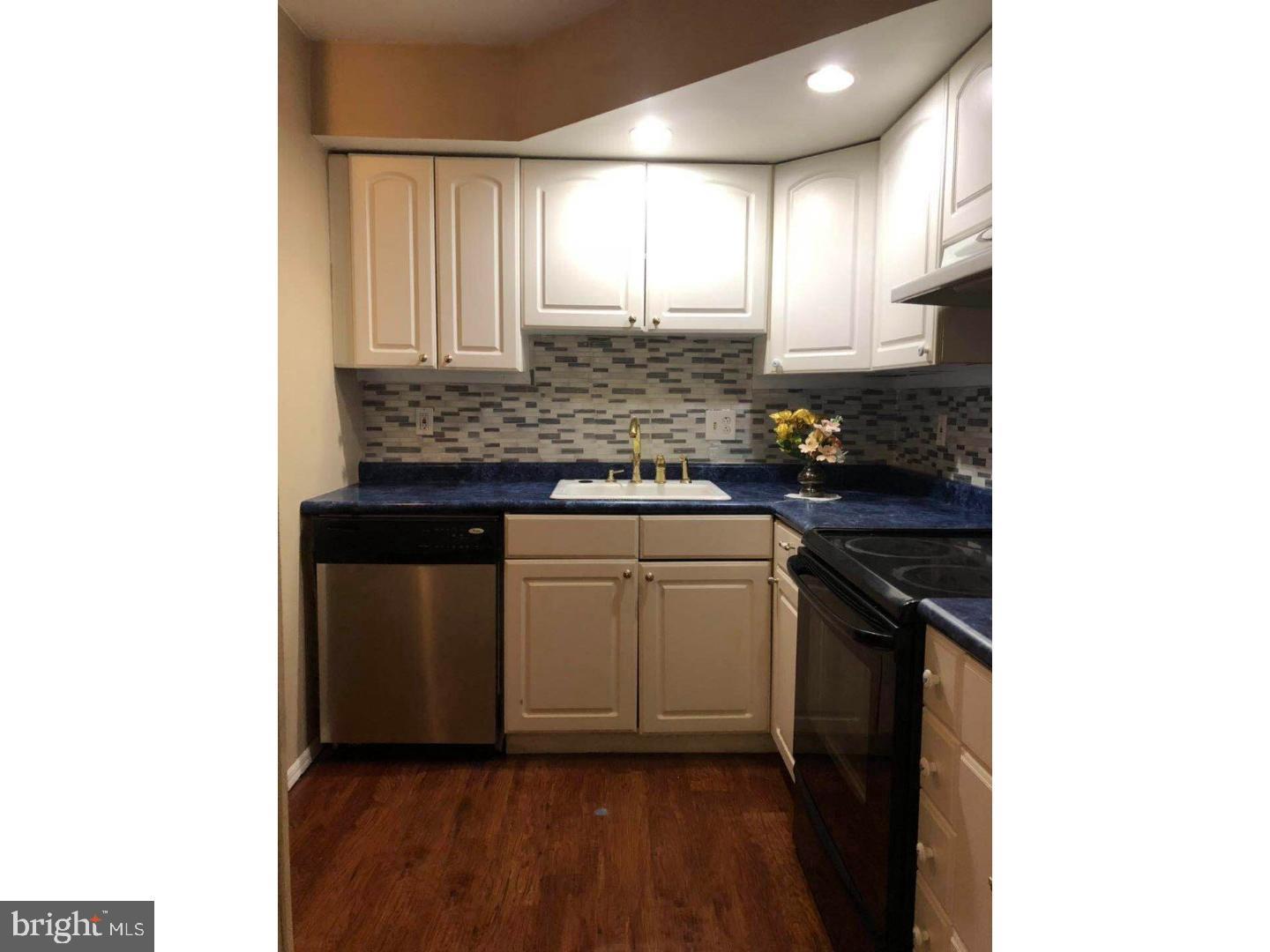 404 Timber Creek Road Lindenwold, NJ 08021 - Photo 4 of 12