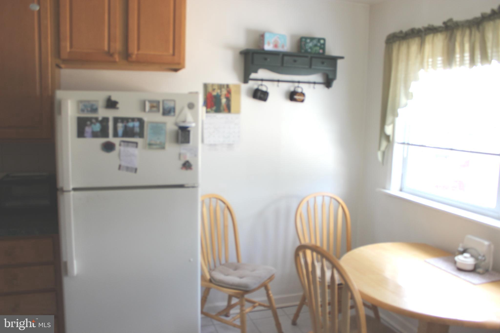 12726 Hollins Road Philadelphia, PA 19154 - Photo 8 of 25 Kitchen