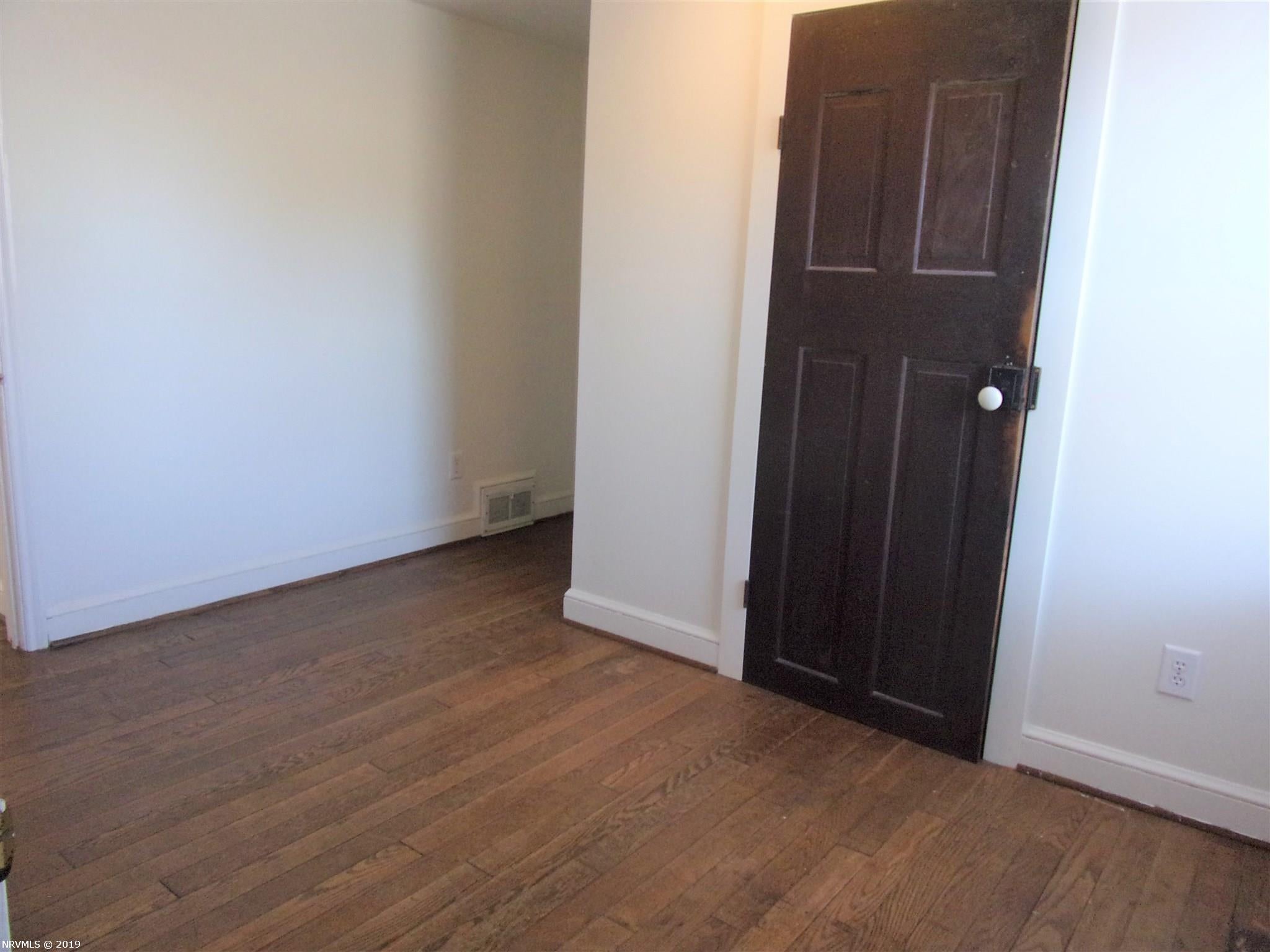 602 Fort Branch Road Pearisburg, VA 24134 - Photo 16 of 36 Gallery Image 16