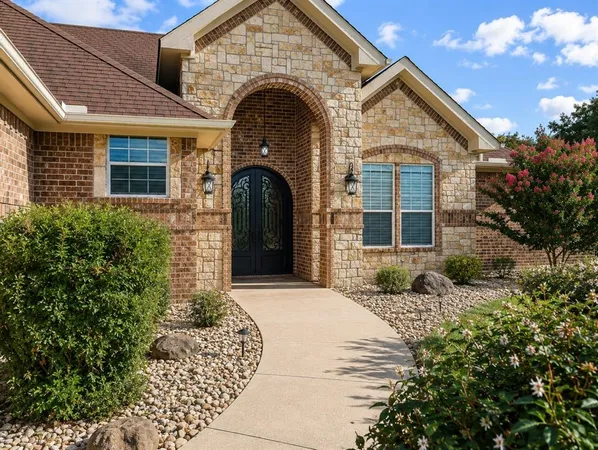 $925,000 | 16900 County Road 706, Blue Ridge, TX 75424