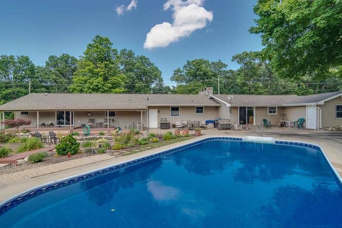 16646 Brick Road Granger, IN 46530 - Photo 24 of 30 Gallery Image 24