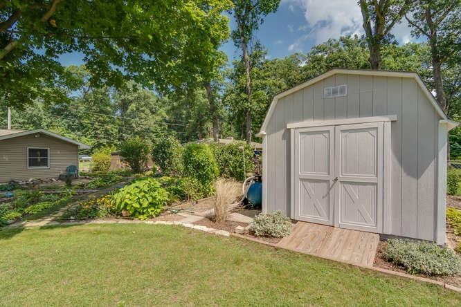 16646 Brick Road Granger, IN 46530 - Photo 29 of 30 Gallery Image 29