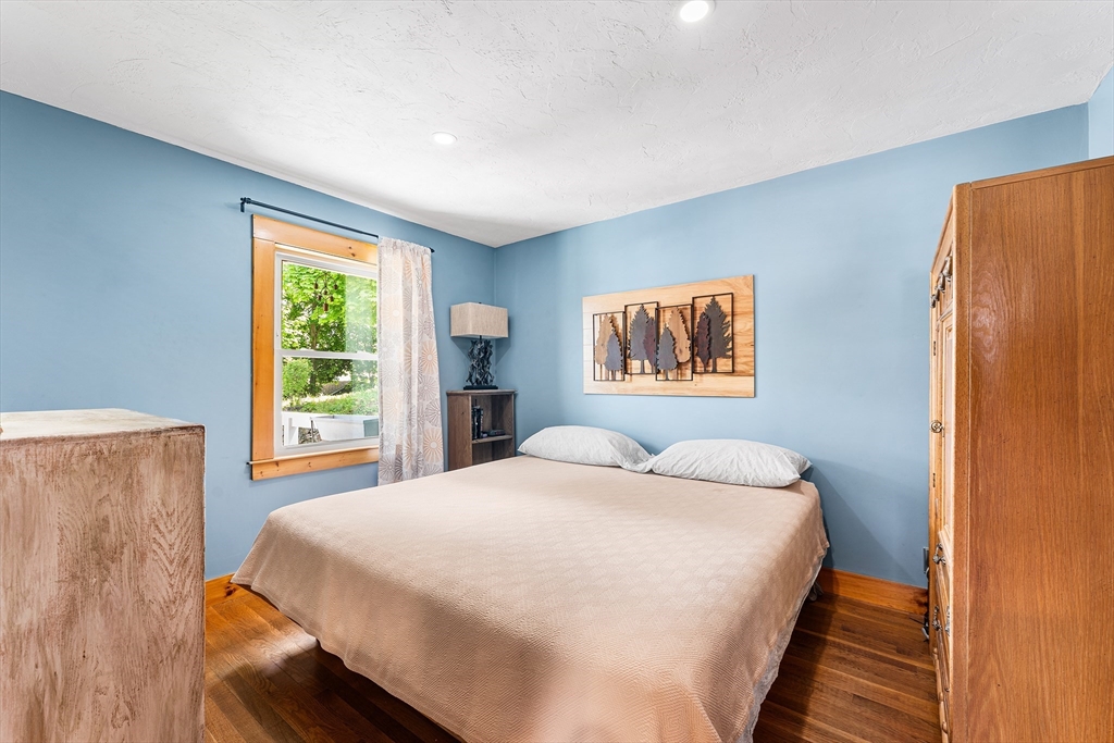 28 Hillcrest Road Braintree, MA 02184 - Photo 12 of 27 Gallery Image 12