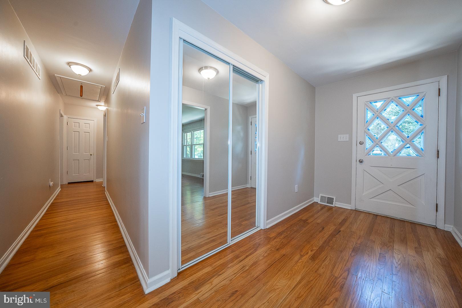 Foyer and hall to bedrooms