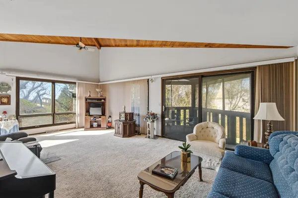 $499,000 | N3581 Skyhigh Road, Poynette, WI 53955