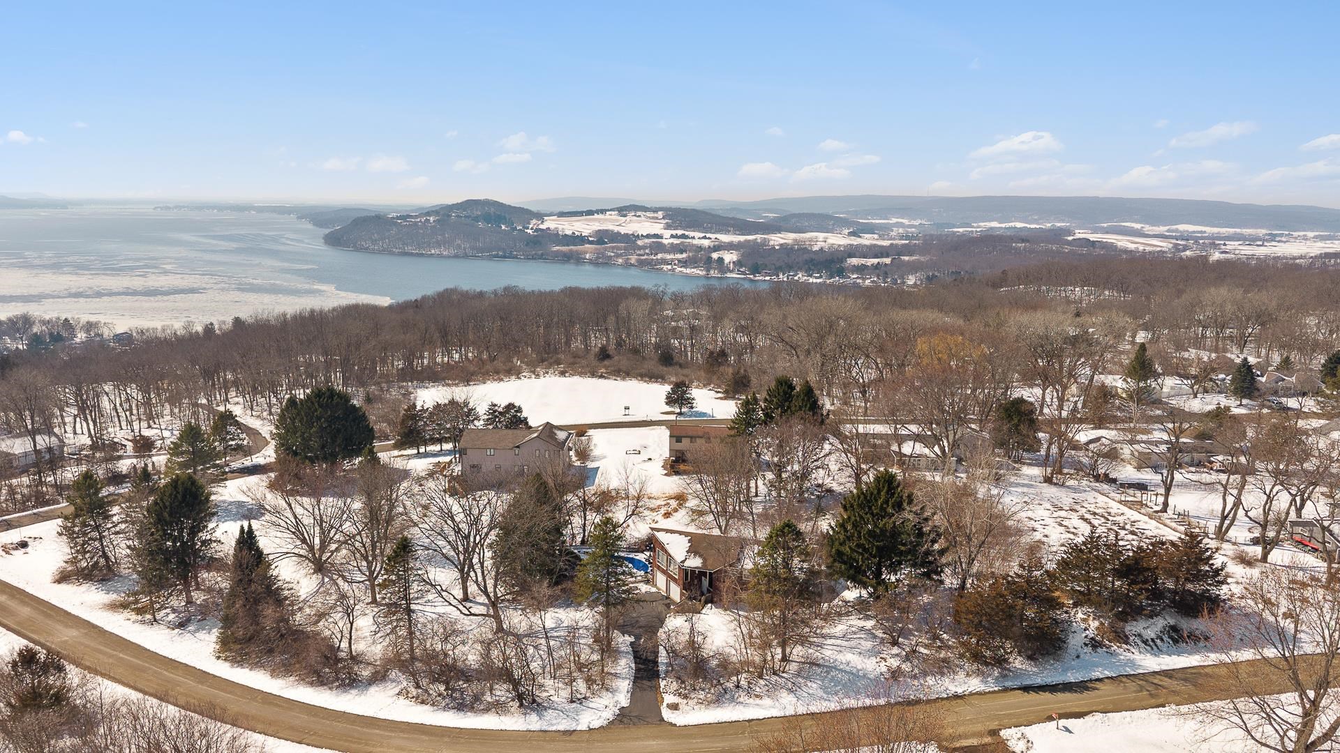 N3581 Skyhigh Road Poynette, WI 53955 - Photo 2 of 41