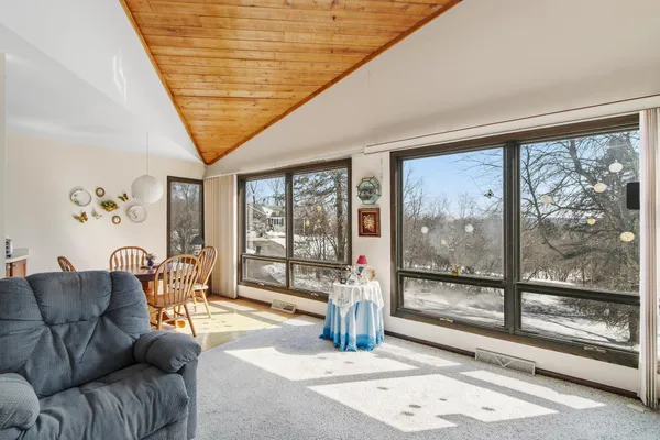 $499,000 | N3581 Skyhigh Road, Poynette, WI 53955